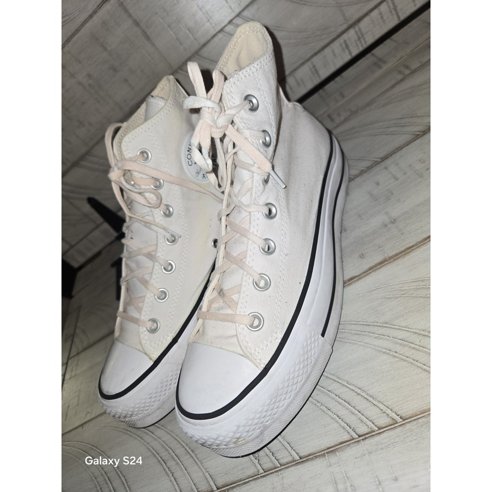 Converse Chuck Taylor All Star High Top Women's Size 8 White Platform Sneaker